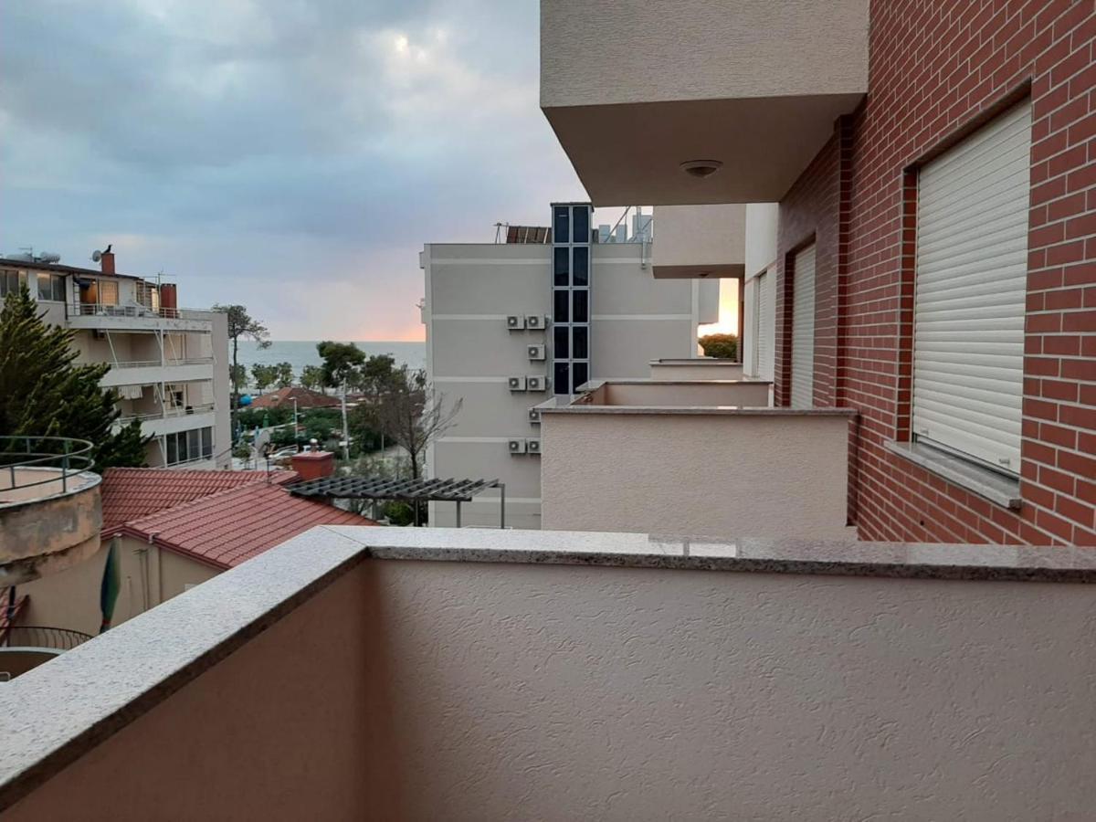 Milka Apartment Golem  Luaran gambar