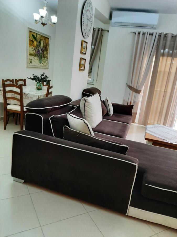 Milka Apartment Golem  Luaran gambar